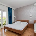 Antonio - With Balcony 2 *