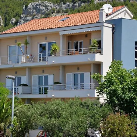 Apartment Antonio - With Balcony 2 Tučepi